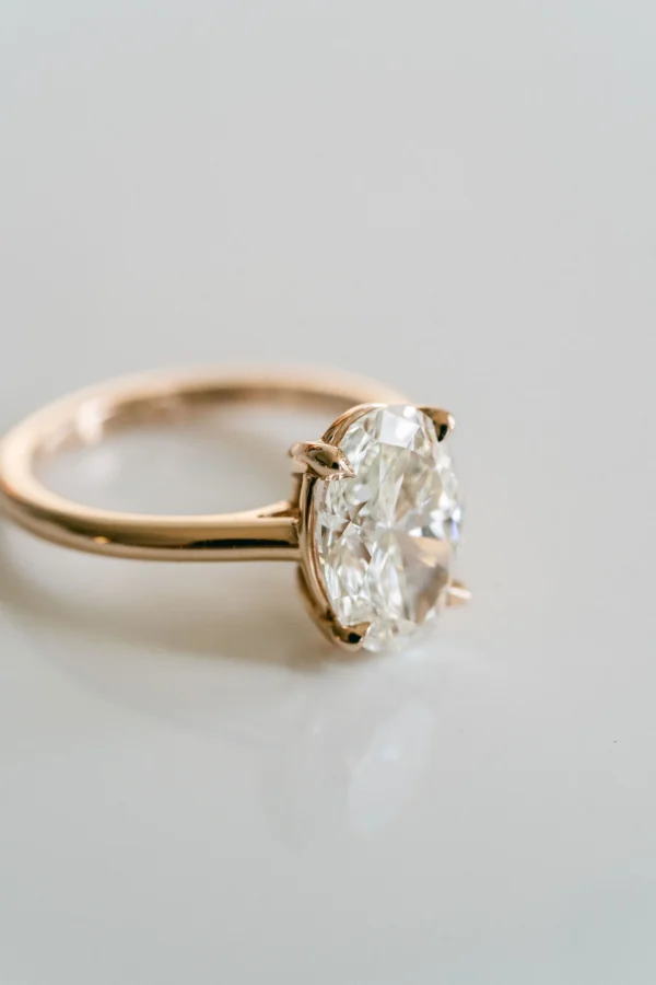 Aria Jewellery 2 Carat Oval Moissanite Ring