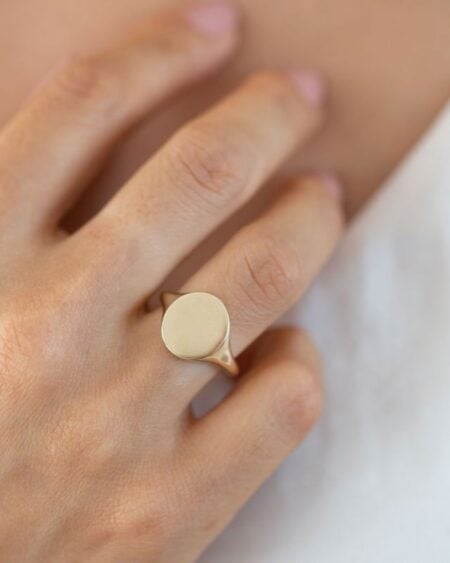 Gold Ladies Signet Ring
