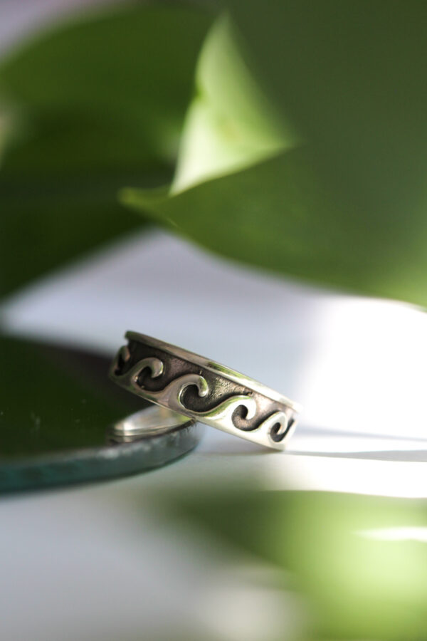 Sterling Silver Wave Toe Ring