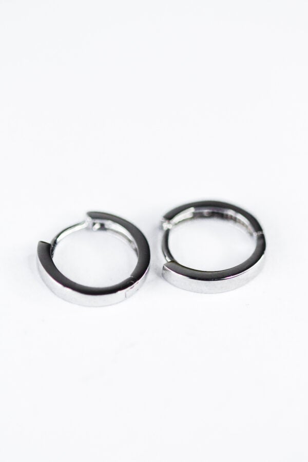 WHITE GOLD SQUARE EDGE HUGGIES