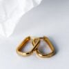 YELLOW GOLD OVAL_SQUARE HUGGIES (3.0mm x 9.2mm)